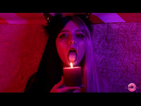 ❤️ Blowjob fiafia mai le Sexy Succubus ma le Faataunuuga o le gutu Fa'afeusuaiga ❌️